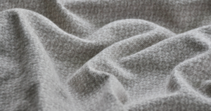 Knit vs. Woven Fabrics: 3 Key Differences Explained – Green Nettle Textiles